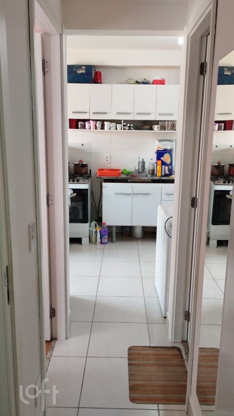 Apartamento à venda com 2 quartos, 33m² - Foto 2