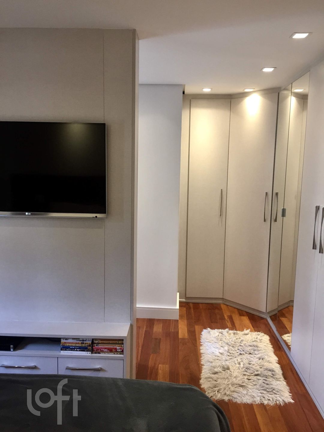 Apartamento à venda com 1 quarto, 57m² - Foto 15