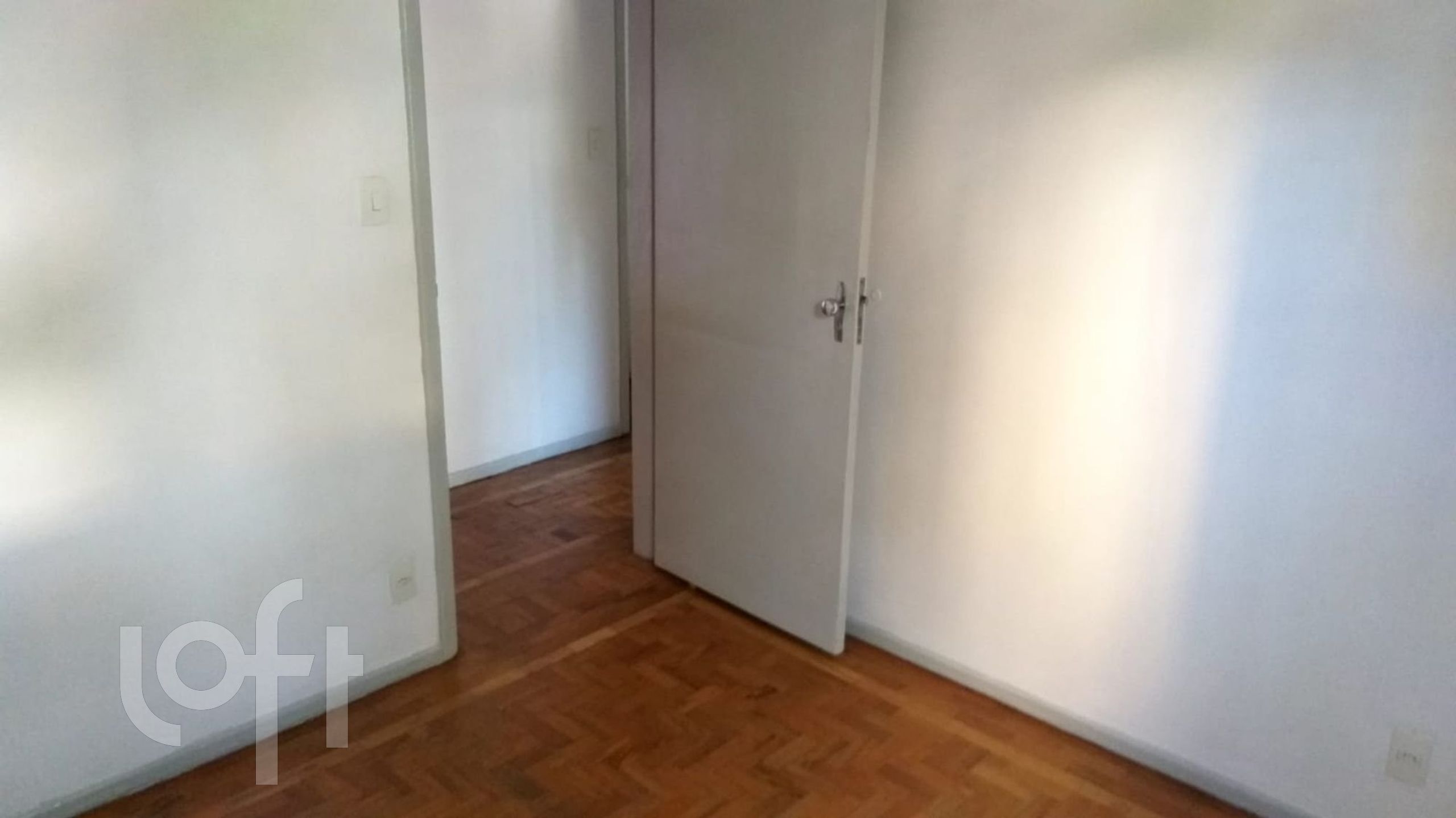 Apartamento à venda com 2 quartos, 63m² - Foto 3