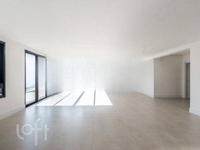 Apartamento com 218m², 2 dormitórios, 3 suítes, 2 vagas, Petrópolis em Porto Alegre