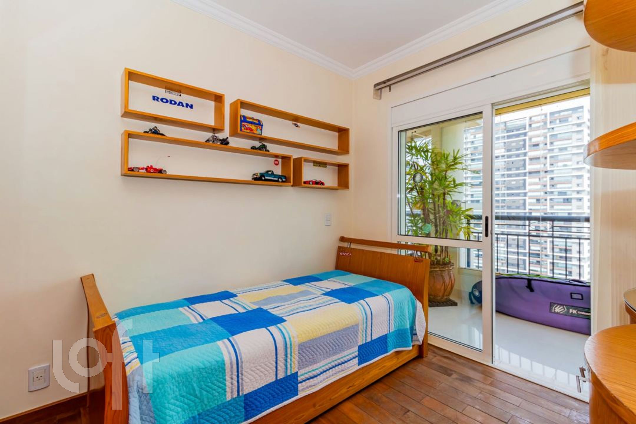 Apartamento à venda com 4 quartos, 200m² - Foto 12