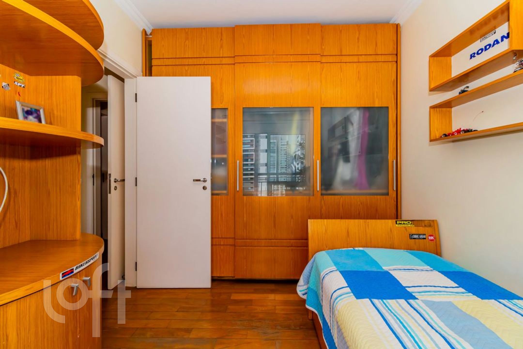 Apartamento à venda com 4 quartos, 200m² - Foto 10