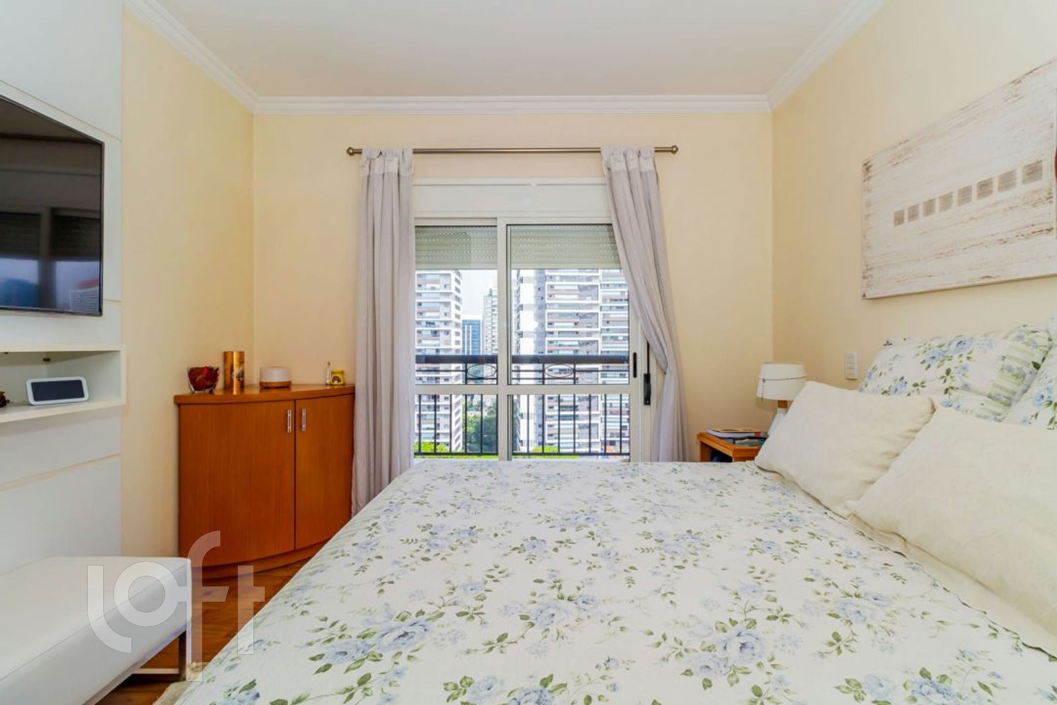 Apartamento à venda com 4 quartos, 200m² - Foto 32