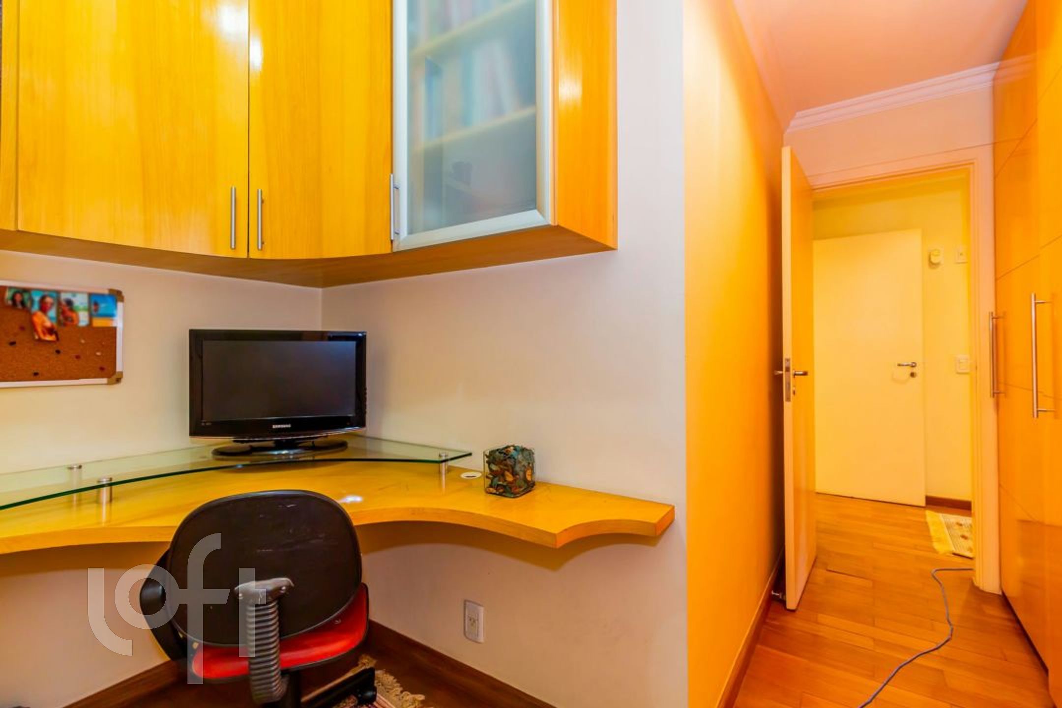 Apartamento à venda com 4 quartos, 200m² - Foto 35