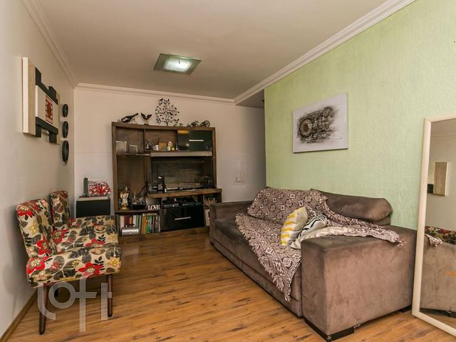 Apartamento com 89m², 3 dormitórios, 1 suíte, 2 vagas, Vila Ipiranga em Porto Alegre
