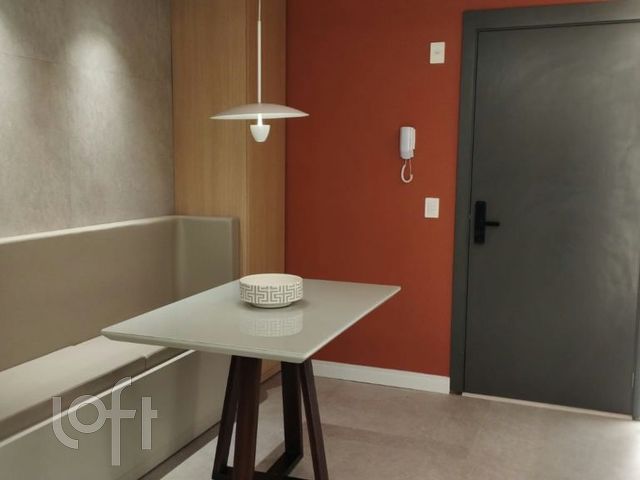 Apartamento com 28m², 1 dormitório, Três Figueiras em Porto Alegre