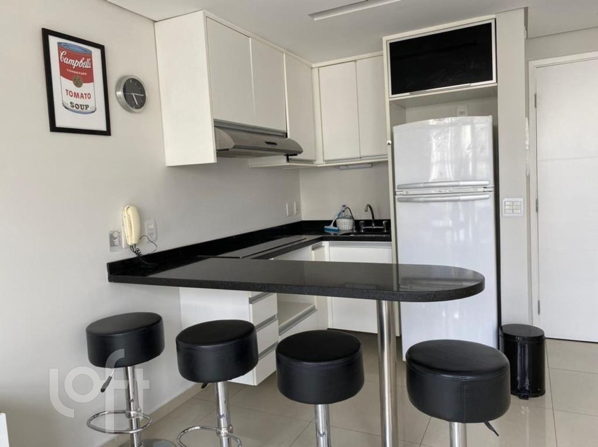 Apartamento à venda com 1 quarto, 50m² - Foto 8