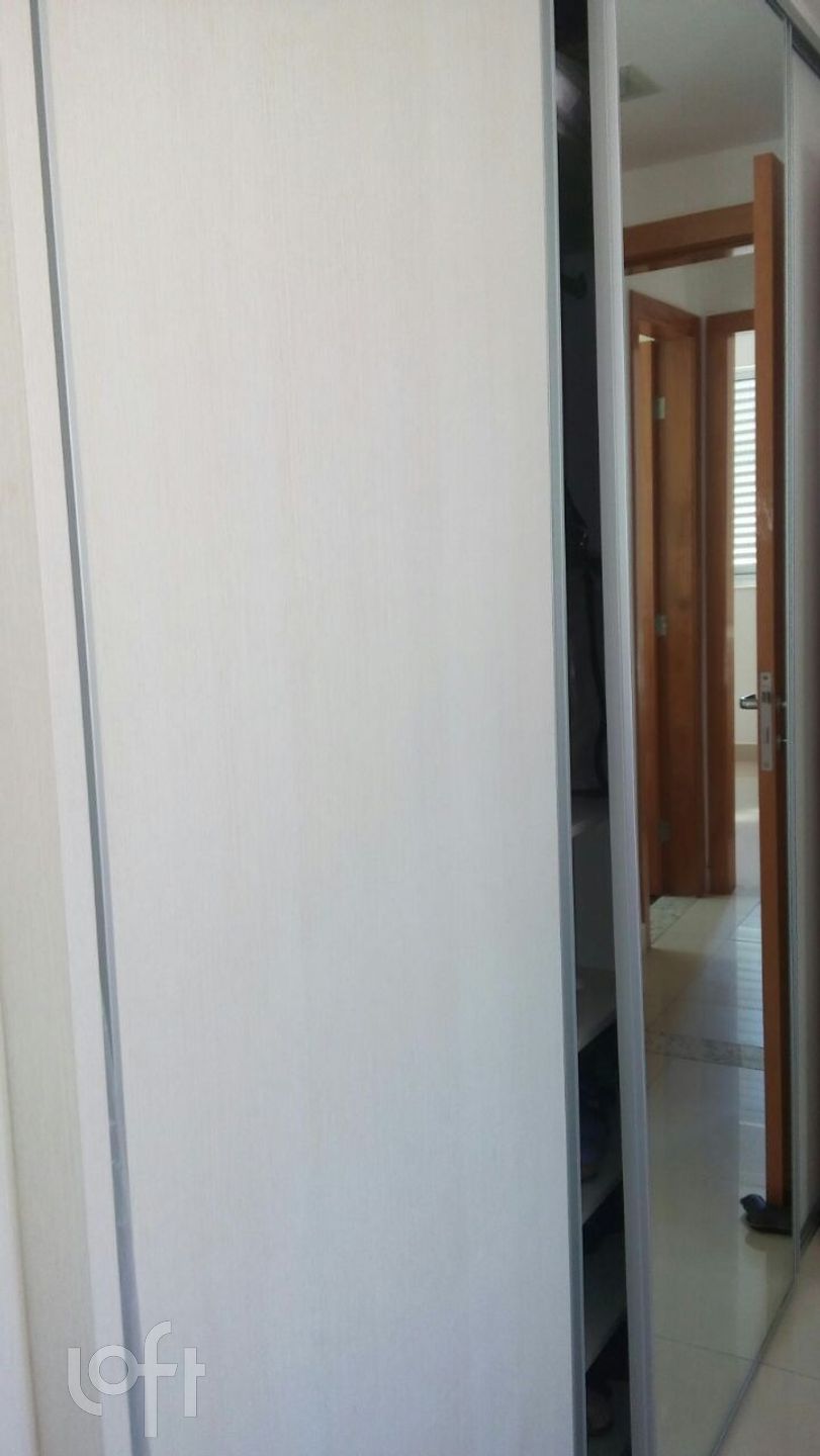 Apartamento à venda com 3 quartos, 98m² - Foto 12