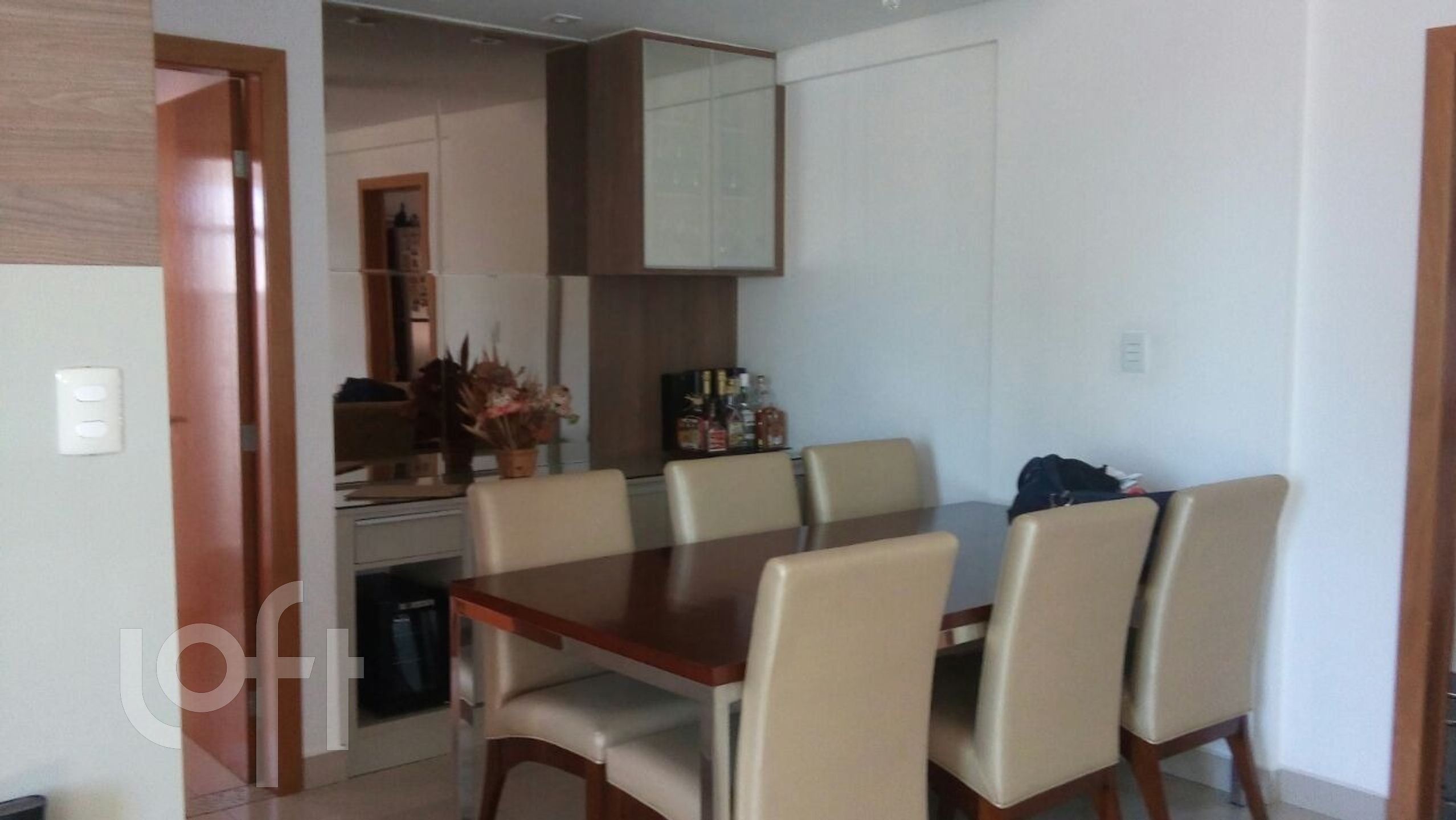 Apartamento à venda com 3 quartos, 98m² - Foto 4