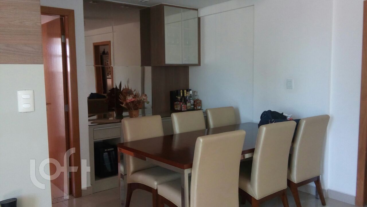 Apartamento à venda com 3 quartos, 98m² - Foto 5