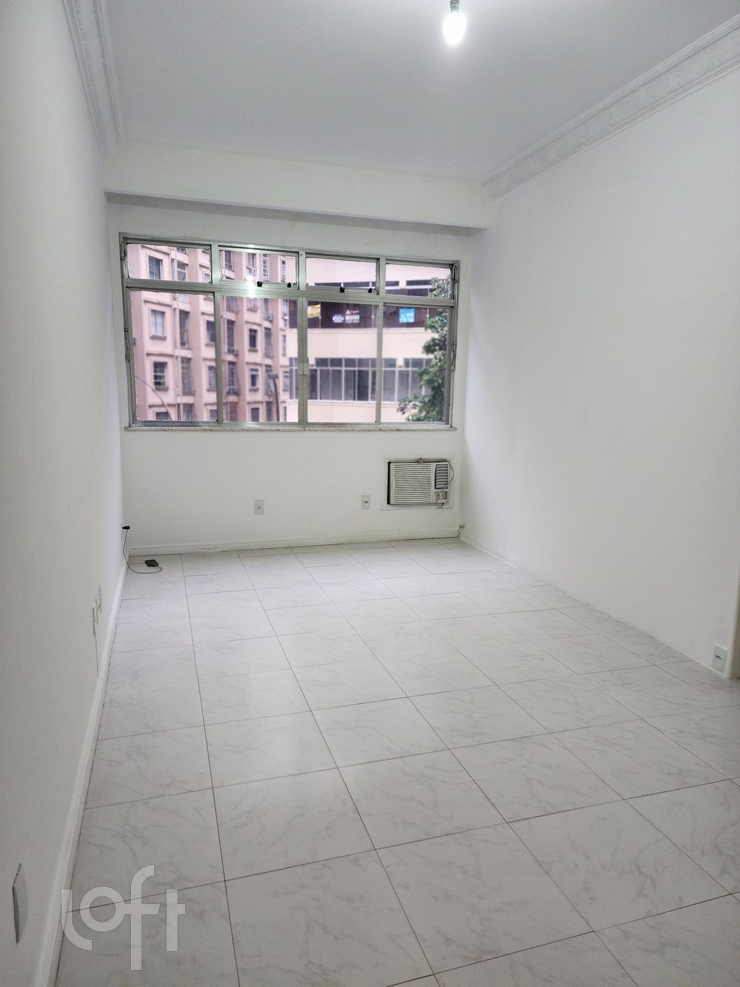 Apartamento à venda com 1 quarto, 67m² - Foto 1