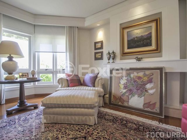 Apartamento com 304m², 3 dormitórios, 3 suítes, 4 vagas, Bela Vista em Porto Alegre