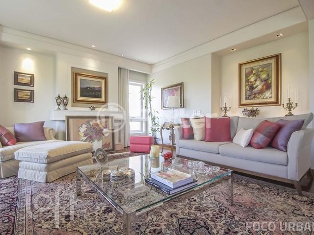 Apartamento com 304m², 3 dormitórios, 3 suítes, 4 vagas, Bela Vista em Porto Alegre