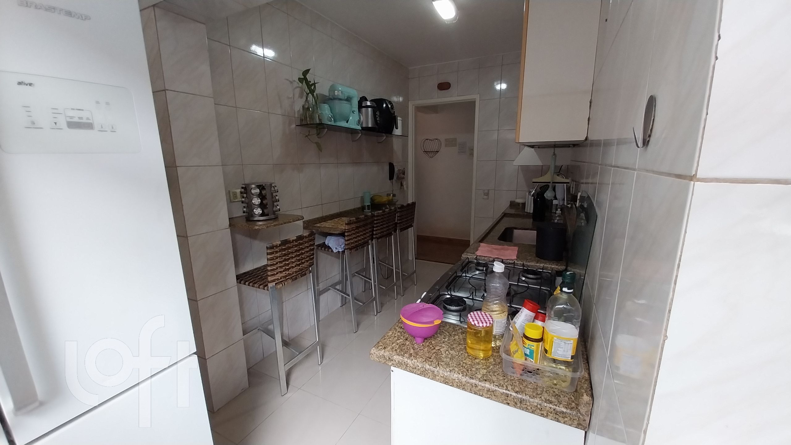 Apartamento à venda com 2 quartos, 65m² - Foto 8