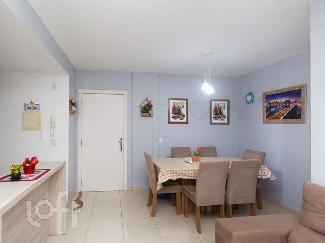 Apartamento com 70m², 3 dormitórios, 1 suíte, 1 vaga, Vila Ipiranga em Porto Alegre