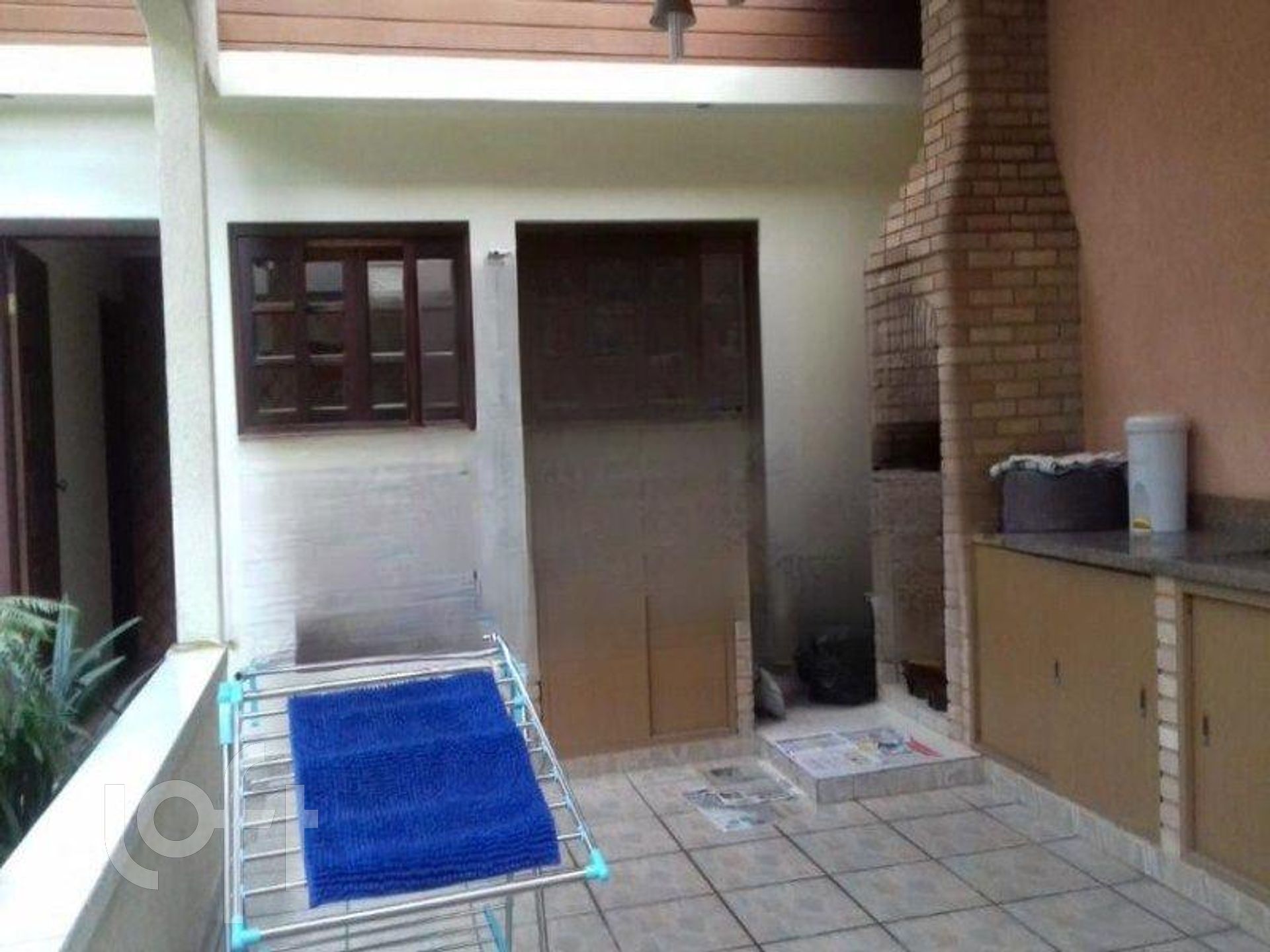 Casa à venda com 3 quartos, 244m² - Foto 9