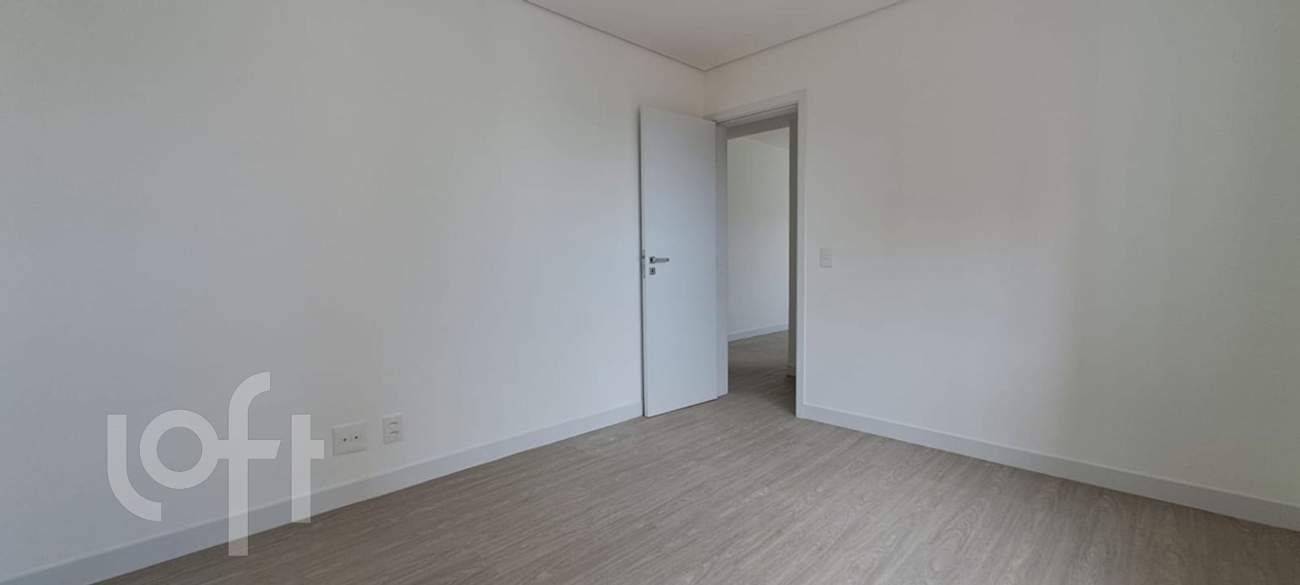 Apartamento à venda com 3 quartos, 198m² - Foto 3