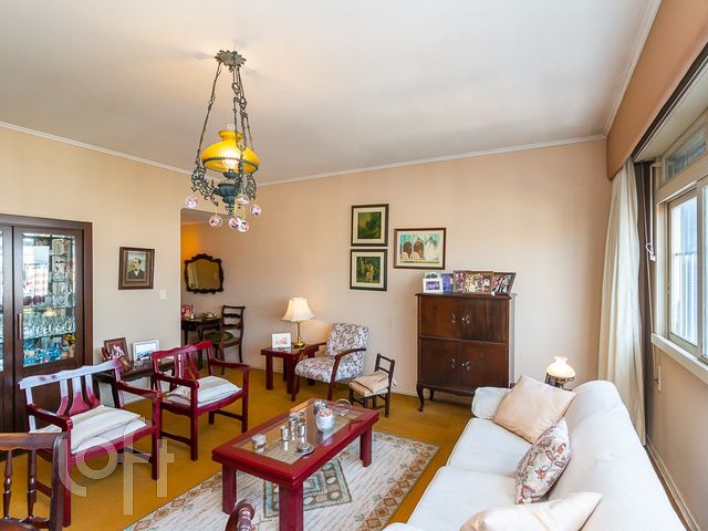 Apartamento com 106m², 3 dormitórios, 1 suíte, 1 vaga, Independência em Porto Alegre