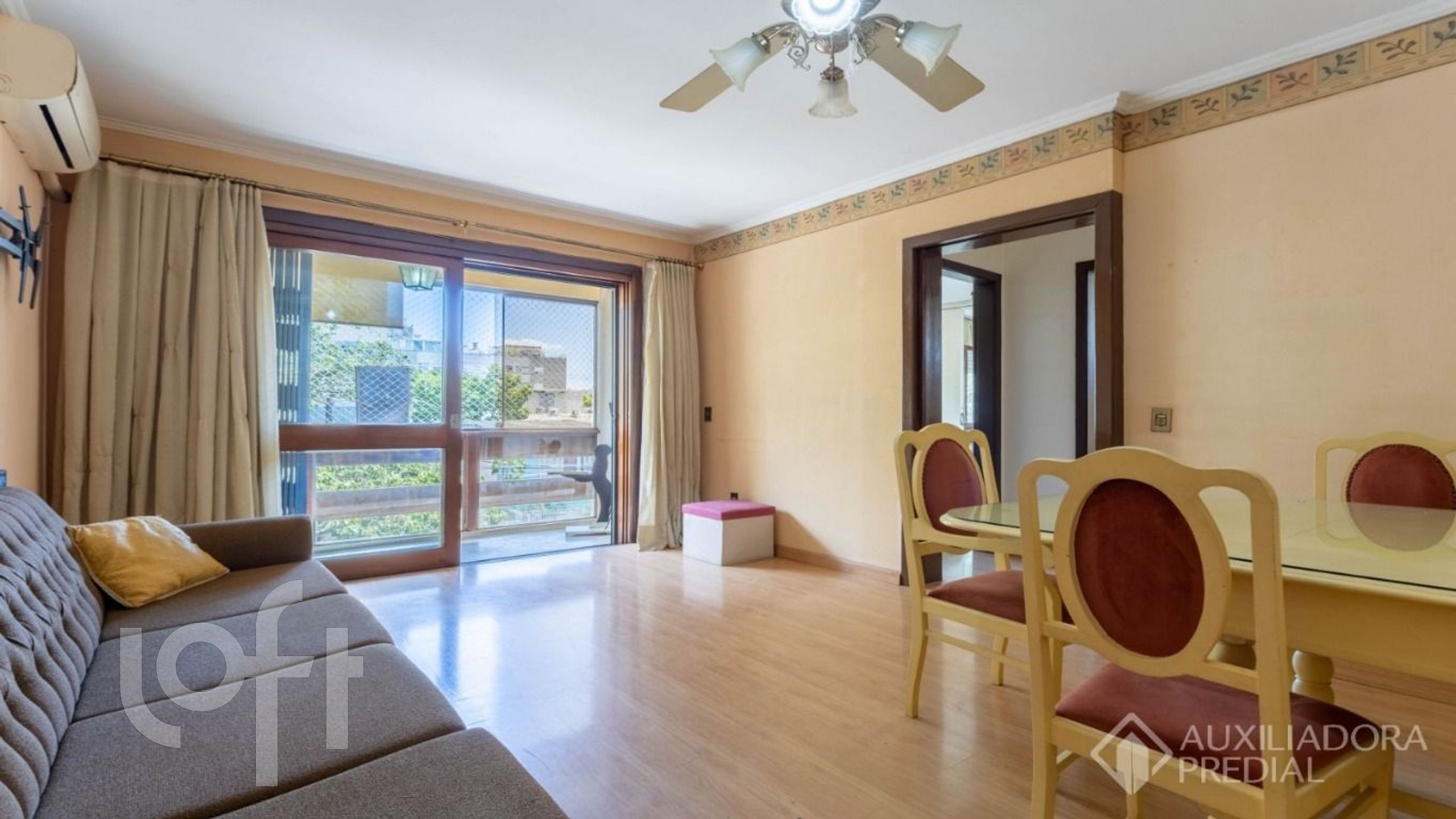 Apartamento com 87m², 2 dormitórios, Santana em Porto Alegre