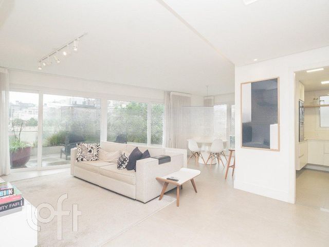 Apartamento com 148m², 3 dormitórios, 1 suíte, 2 vagas, Bela Vista em Porto Alegre