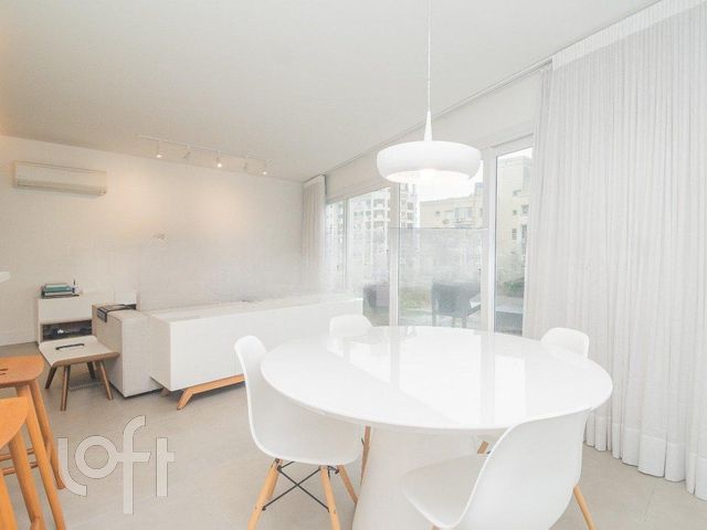 Apartamento com 148m², 3 dormitórios, 1 suíte, 2 vagas, Bela Vista em Porto Alegre