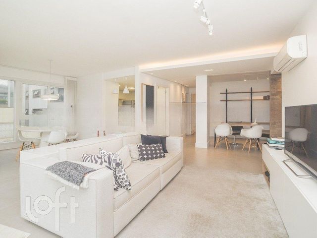 Apartamento com 148m², 3 dormitórios, 1 suíte, 2 vagas, Bela Vista em Porto Alegre