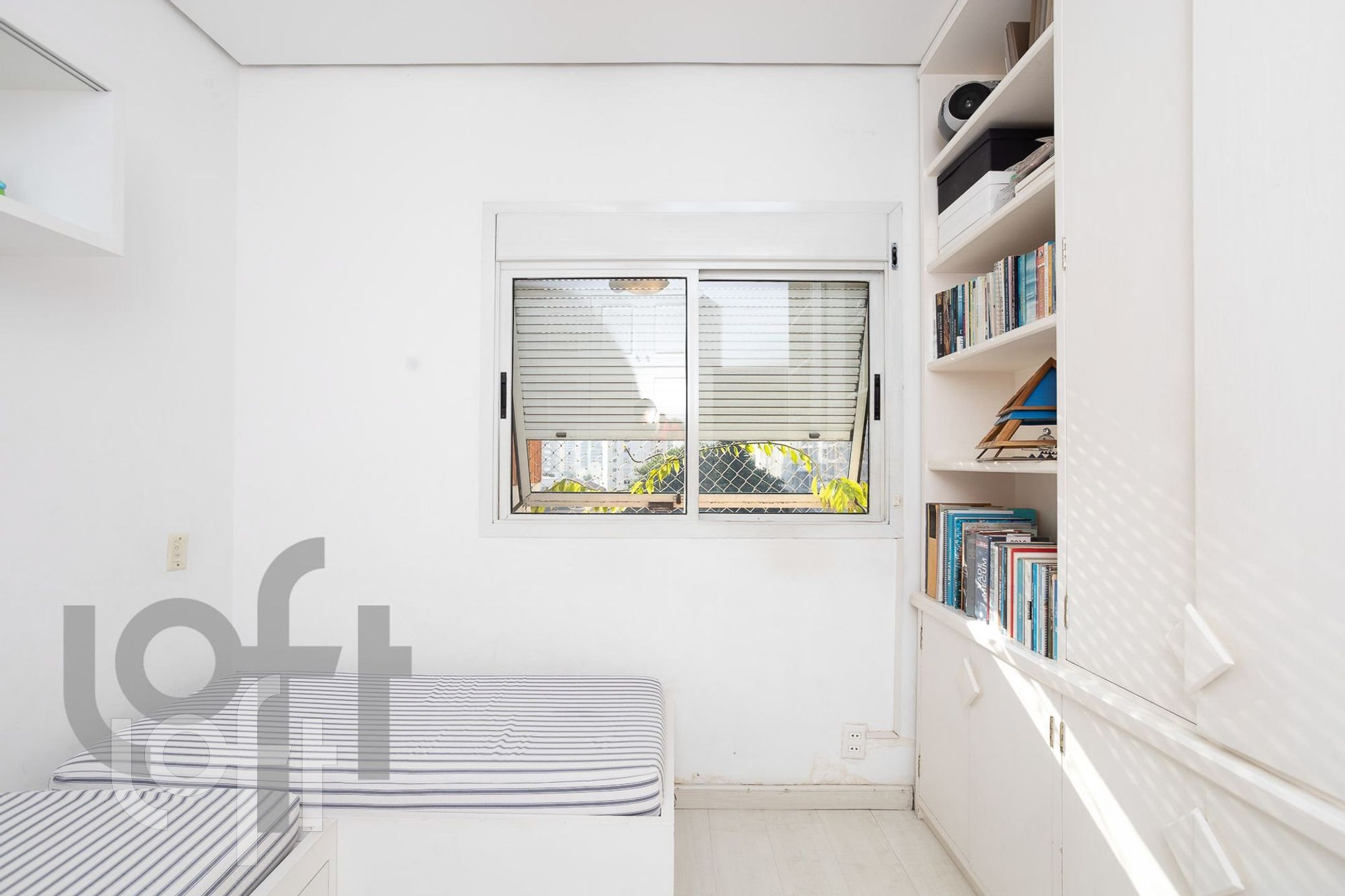 Apartamento à venda com 4 quartos, 347m² - Foto 4