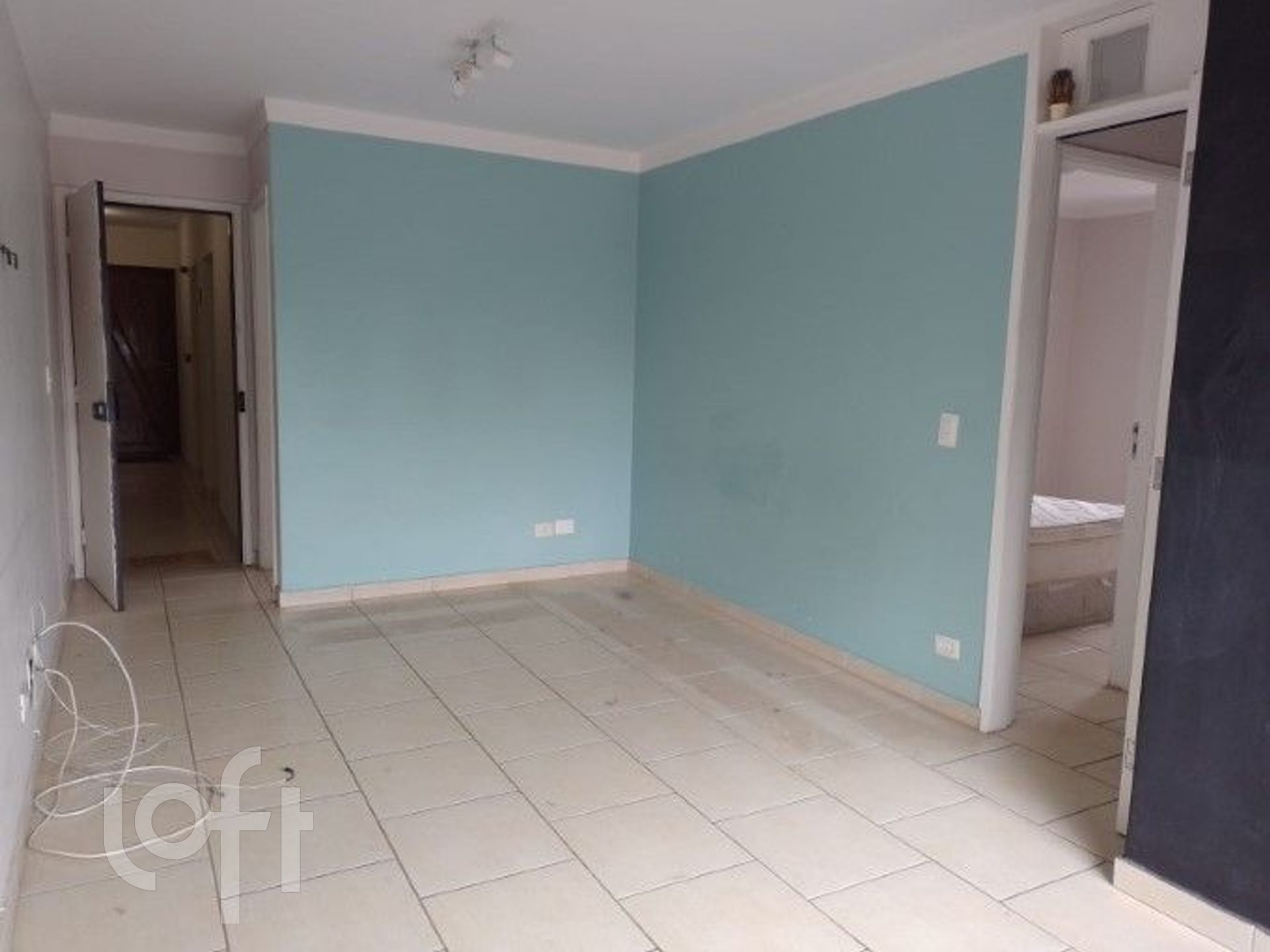 Apartamento à venda com 2 quartos, 60m² - Foto 2