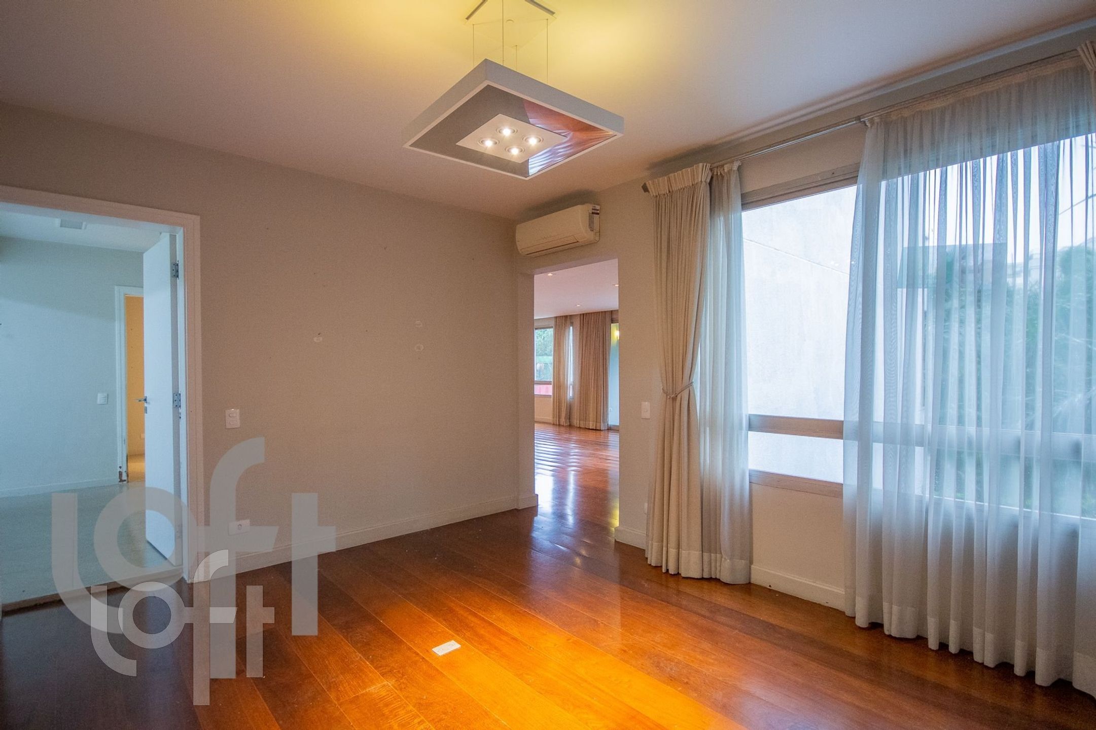 Apartamento à venda com 4 quartos, 250m² - Foto 19