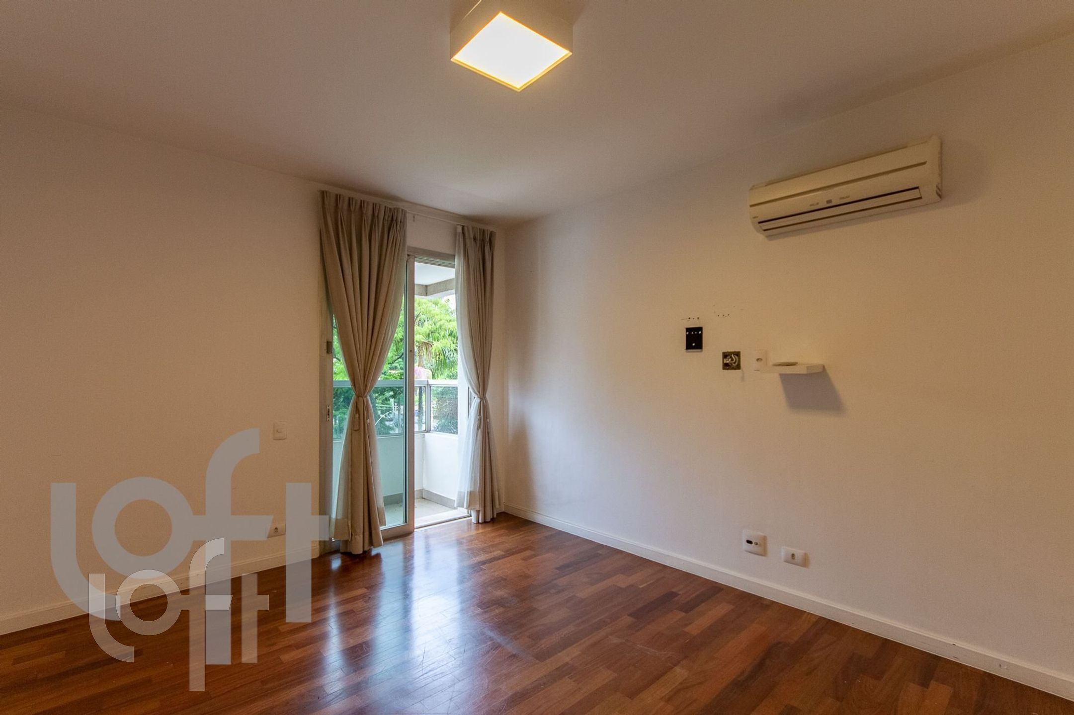 Apartamento à venda com 4 quartos, 250m² - Foto 5