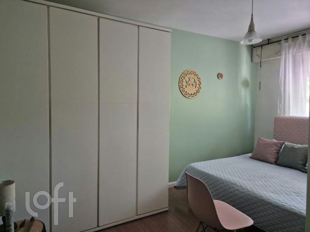 Apartamento com 119m², 3 dormitórios, 1 suíte, 1 vaga, Moinhos de Vento em Porto Alegre