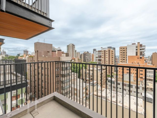 Apartamento com 80m², 2 dormitórios, 2 suítes, 2 vagas, Petrópolis em Porto Alegre