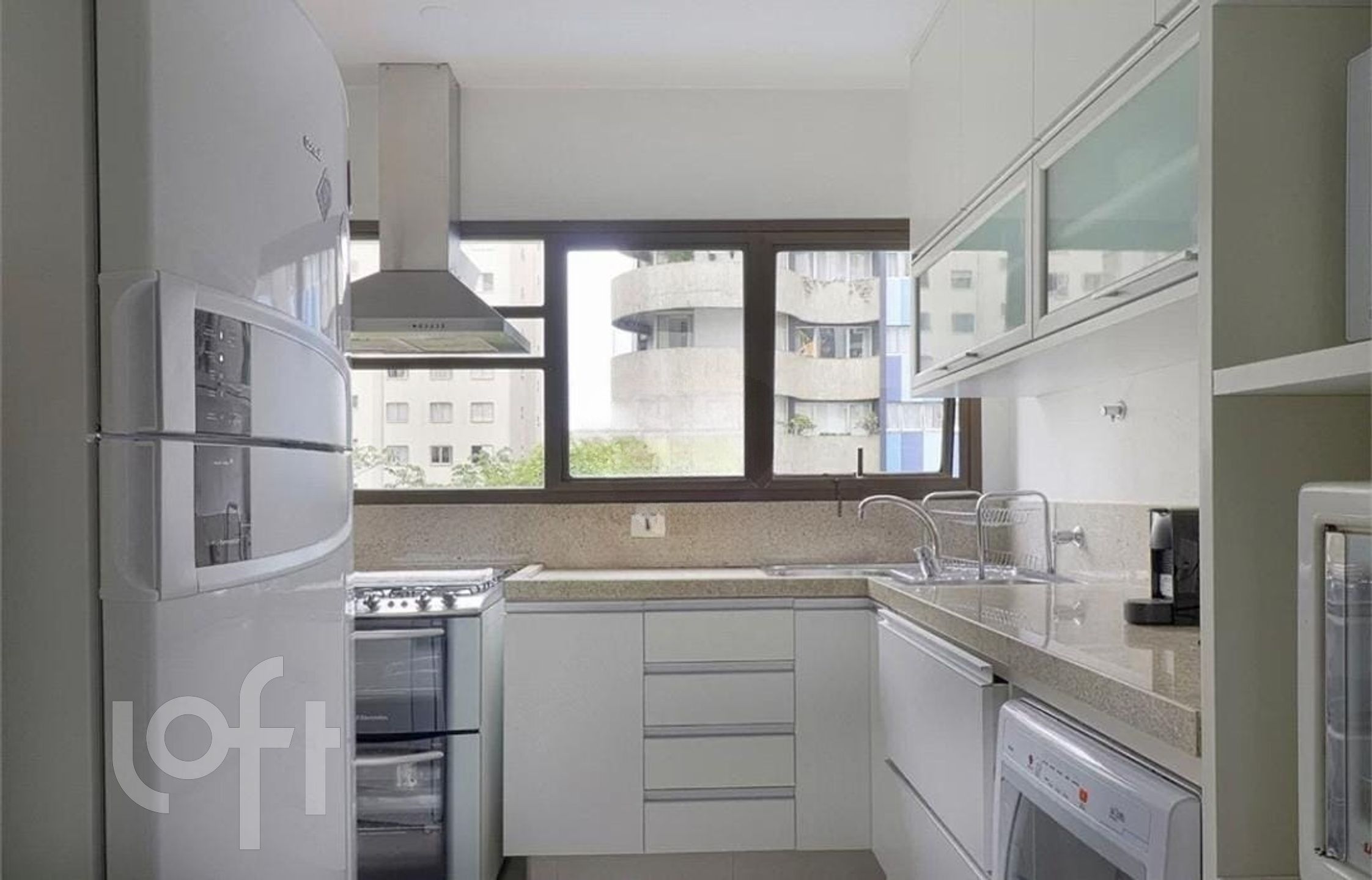 Apartamento à venda com 3 quartos, 158m² - Foto 10