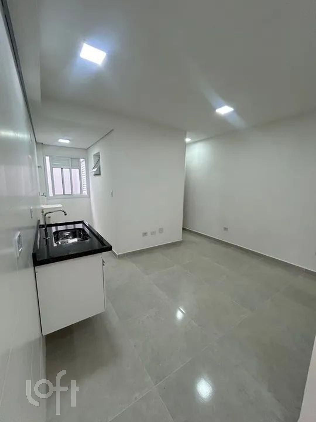 Apartamento à venda com 2 quartos, 43m² - Foto 1