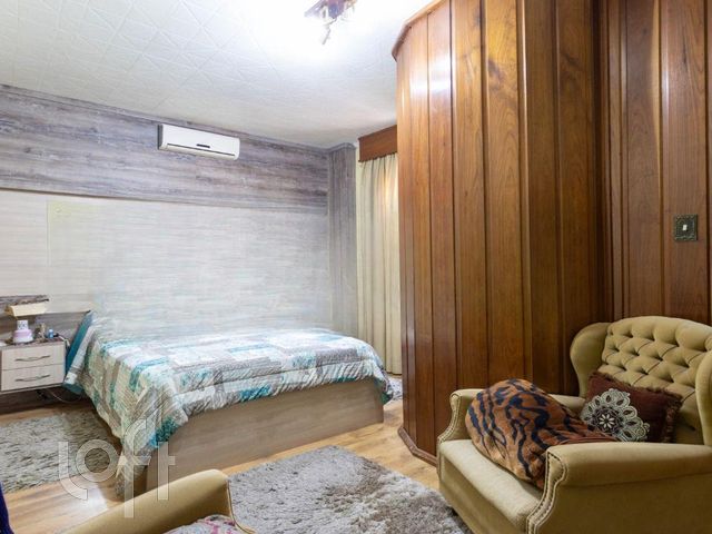 Apartamento com 148m², 3 dormitórios, 1 suíte, 1 vaga, Menino Deus em Porto Alegre