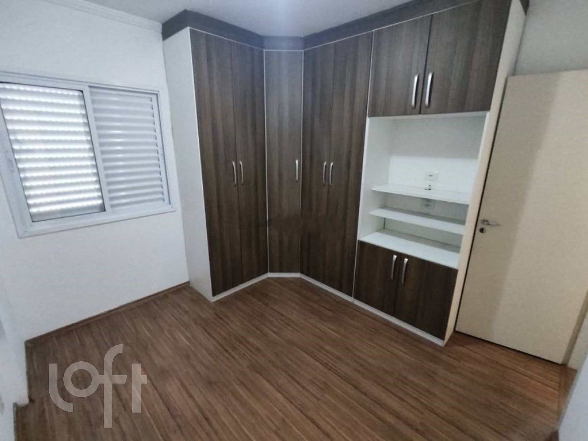 Apartamento à venda com 2 quartos, 62m² - Foto 4