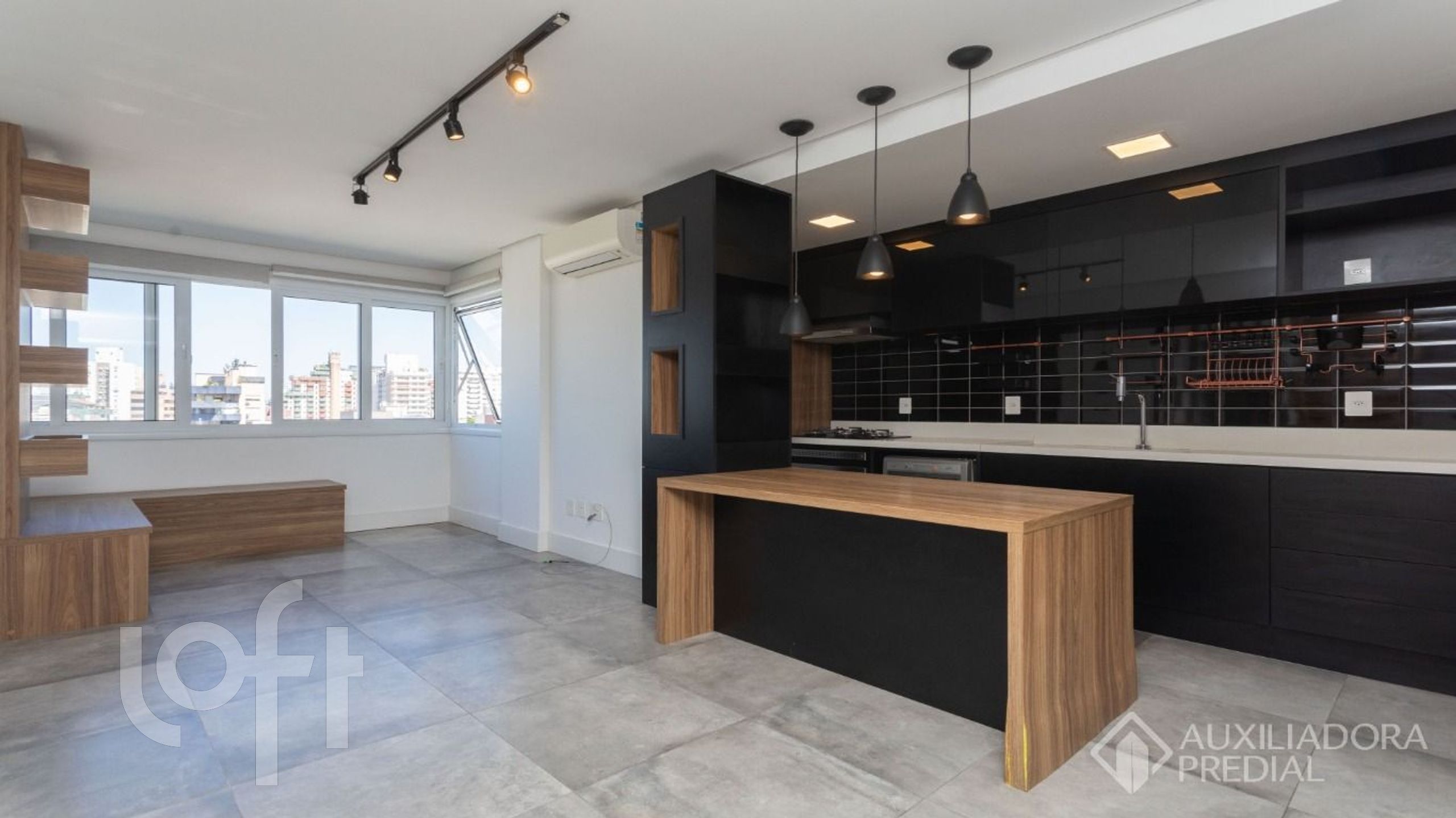 Apartamento com 62m², 2 dormitórios, 1 suíte, 2 vagas, Rio Branco em Porto Alegre