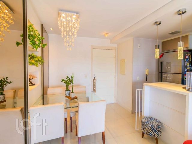 Apartamento com 66m², 2 dormitórios, 1 suíte, 1 vaga, Vila Ipiranga em Porto Alegre