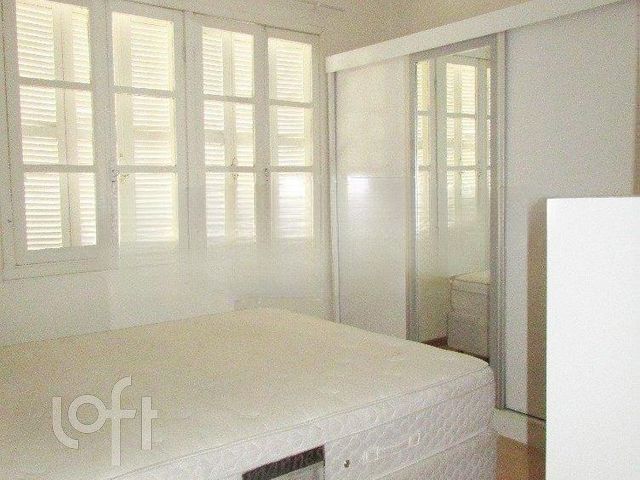 Apartamento com 62m², 2 dormitórios, 1 suíte, Bom Fim em Porto Alegre