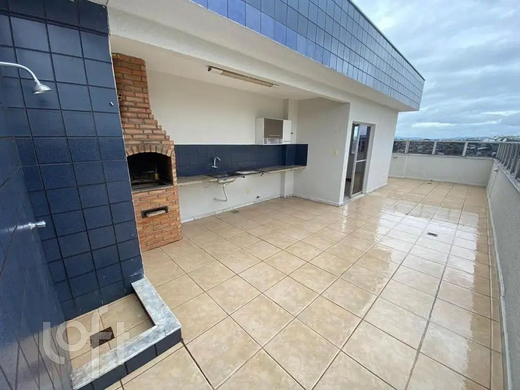 Apartamento à venda com 4 quartos, 172m² - Foto 1