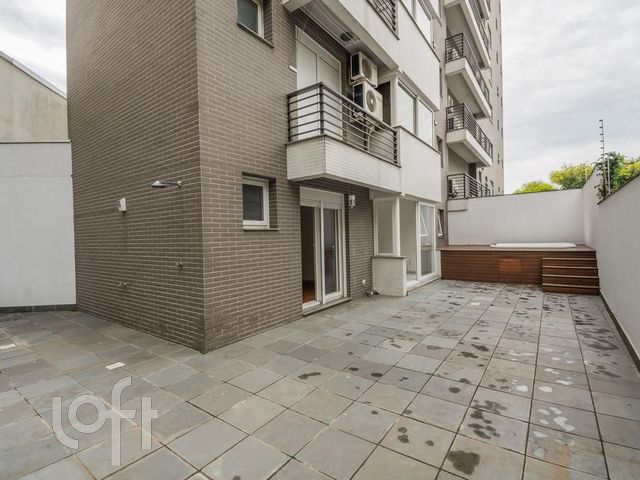 Apartamento com 134m², 1 dormitório, 1 suíte, 2 vagas, Bela Vista em Porto Alegre