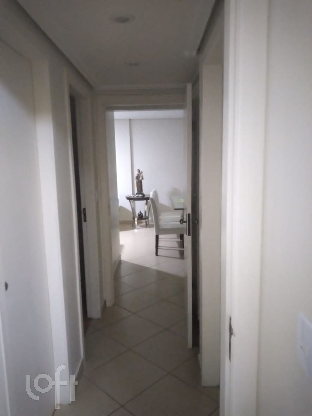 Apartamento à venda com 3 quartos, 193m² - Foto 4