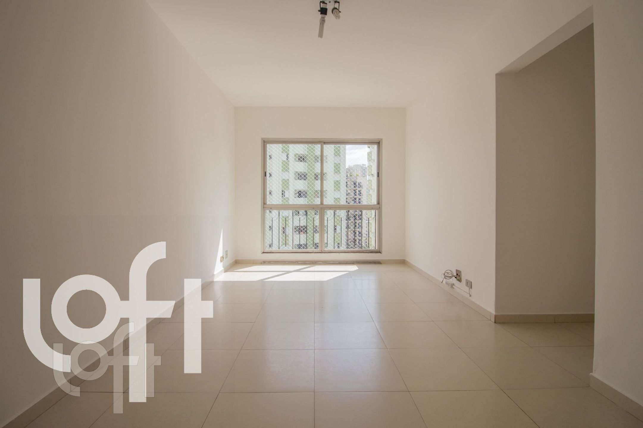 Apartamento à venda com 3 quartos, 84m² - Foto 1