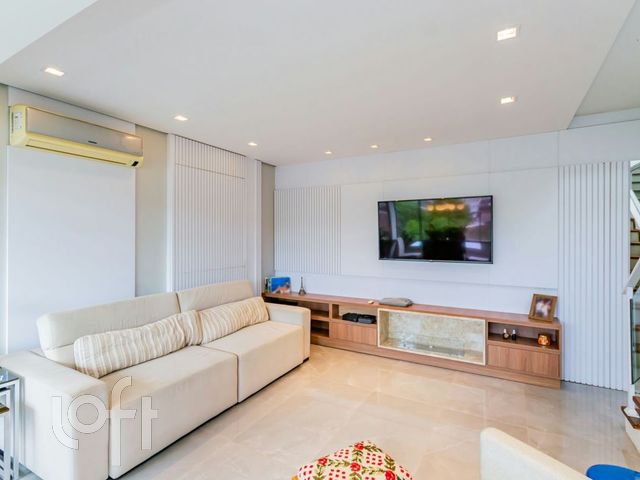 Apartamento com 206m², 3 dormitórios, 1 suíte, 2 vagas, Chácara das Pedras em Porto Alegre