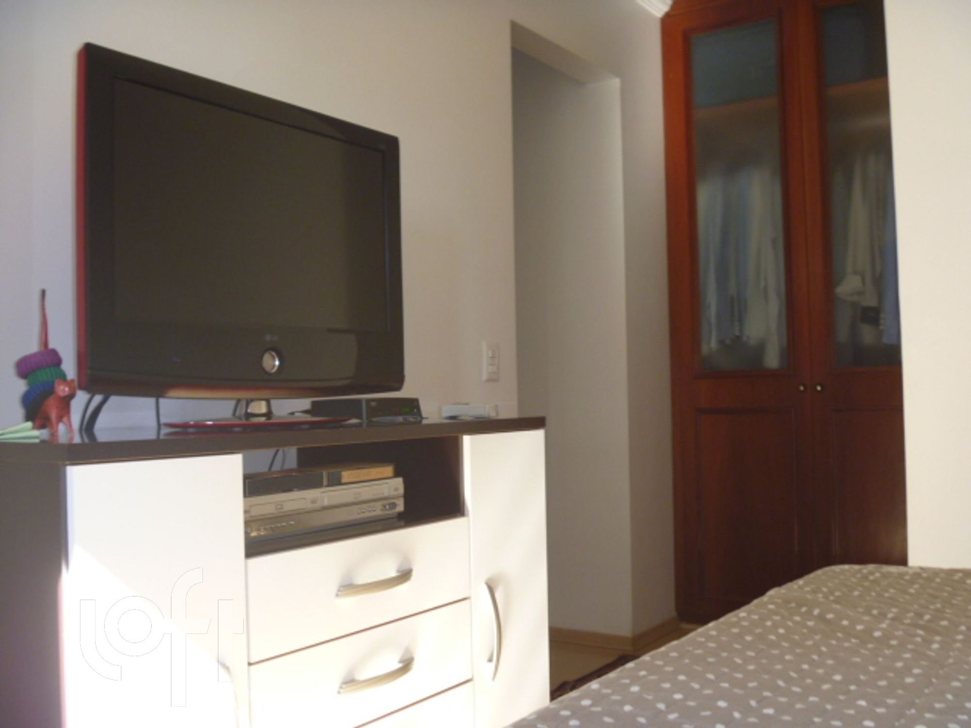 Apartamento à venda com 3 quartos, 137m² - Foto 13