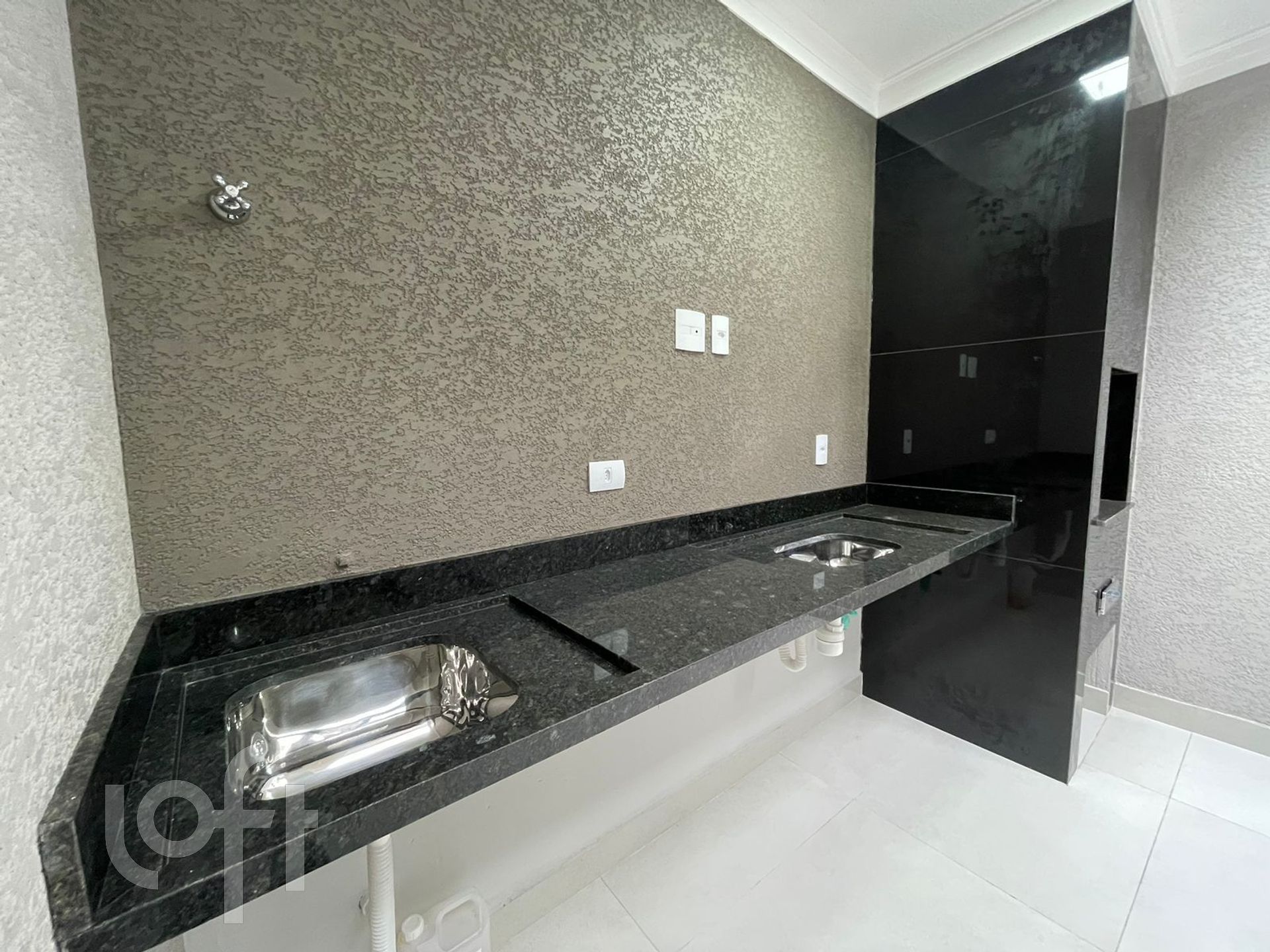 Imagem da propriedade PUae1f2c 6