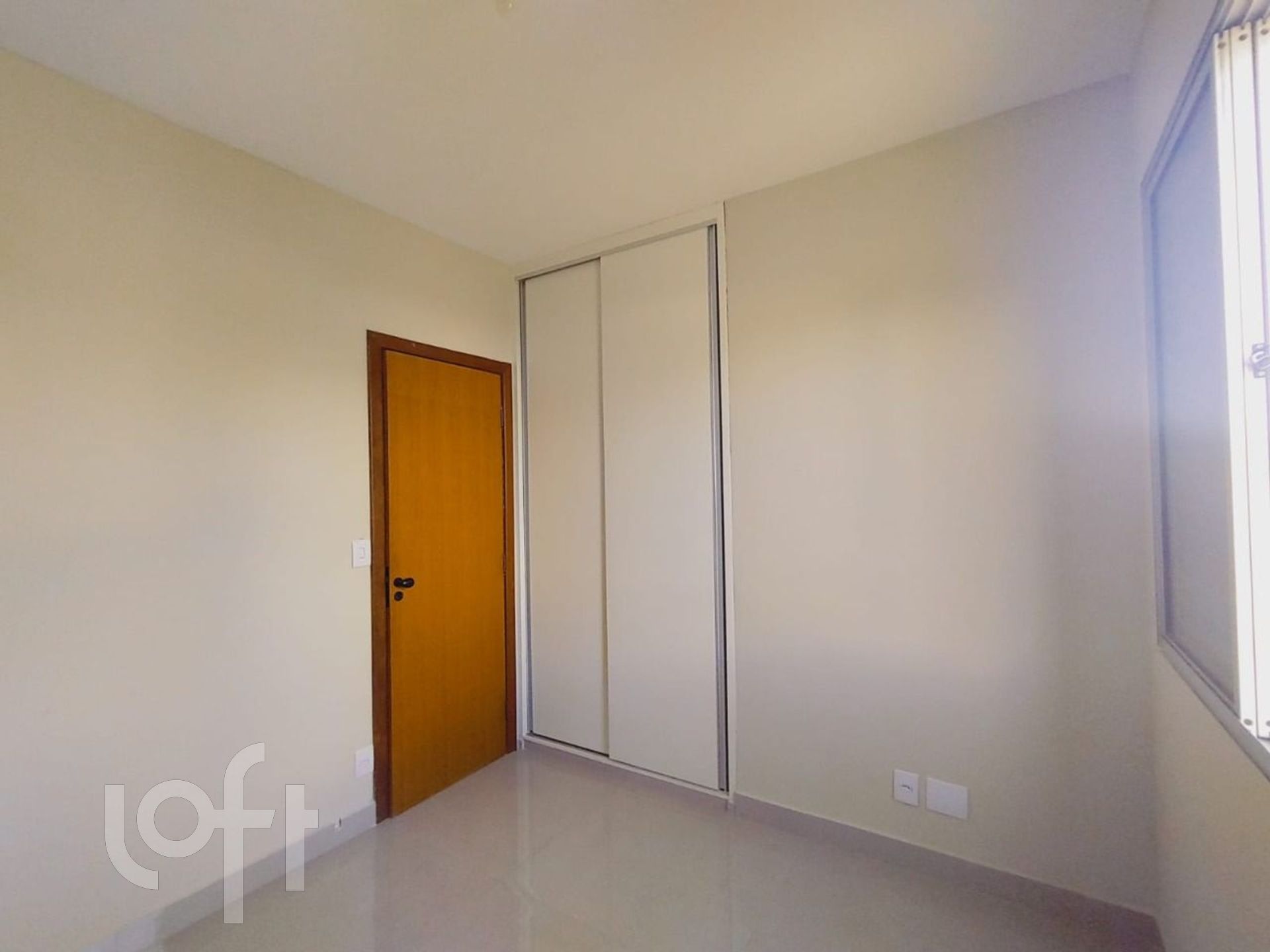 Apartamento à venda com 4 quartos, 213m² - Foto 9