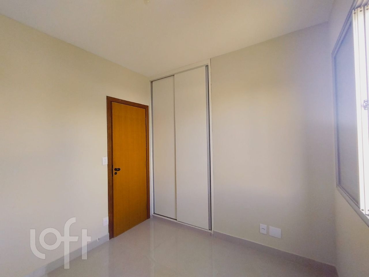 Apartamento à venda com 4 quartos, 214m² - Foto 9