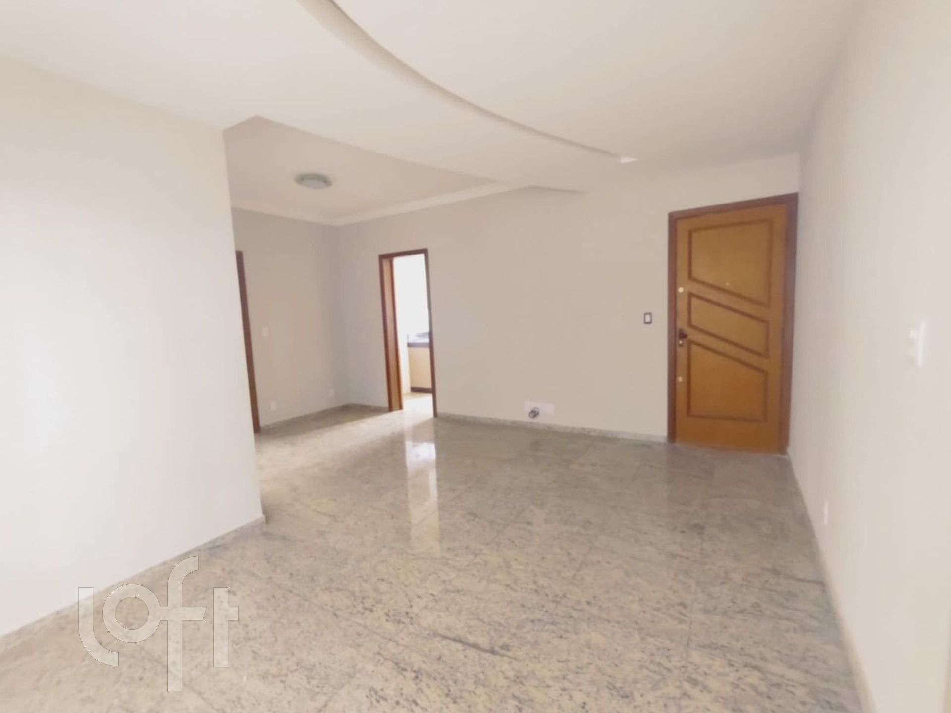 Apartamento à venda com 4 quartos, 213m² - Foto 1