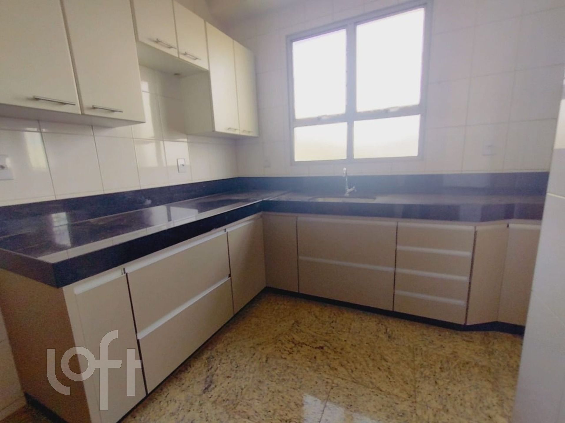 Apartamento à venda com 4 quartos, 213m² - Foto 21